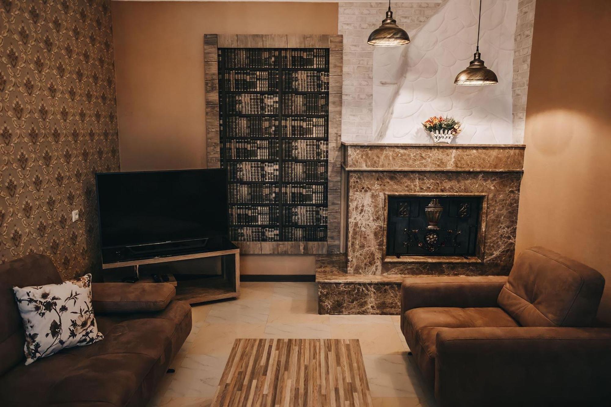 7 Rooms Hotel Tserovani Eksteriør bilde