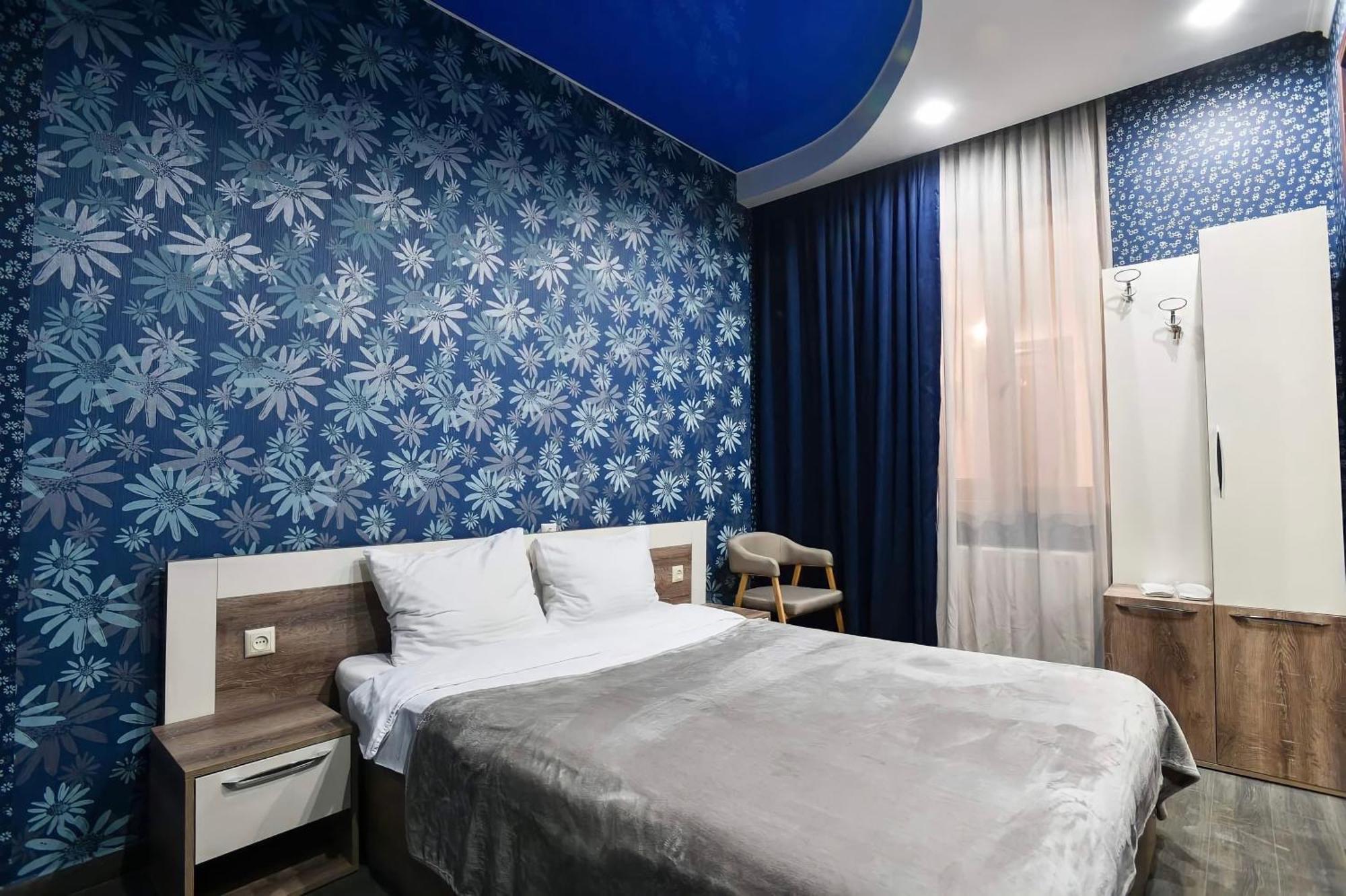 7 Rooms Hotel Tserovani Eksteriør bilde